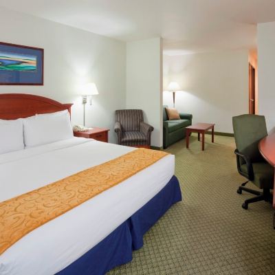 Standard King Room-Non-Smoking GrandStay Hotel & Suites Becker Big Lake Promo Code