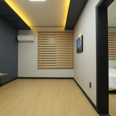 Room (No 206 Small Ondol) 보령 모나코펜션 쿠폰