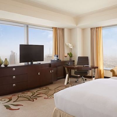 Deluxe King Room With Skyline View