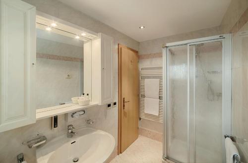 Hotel Villa Eden大型双人或双床间