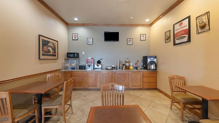 ワイズのカプセルホテルホテル 食事・レストラン