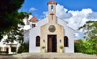 Apartaments at Cadaques Caribe - Housity