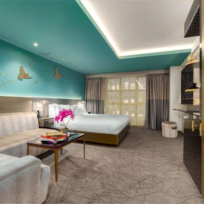 Executive Room Middle Eight Promo Code