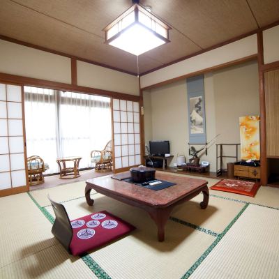 Standard Japanese Room with Shared Bathroom