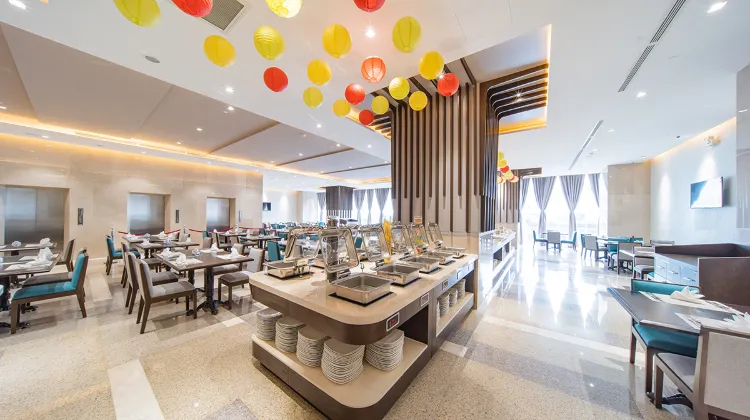 Green Beach Hotel Nha Trang 食事・レストラン