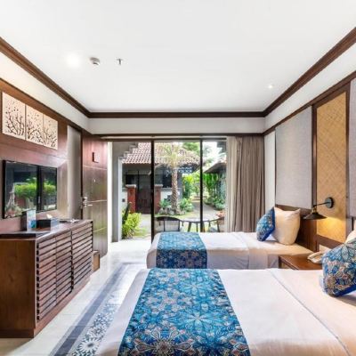 Grand Premier Twin With Dolphin Tour And Shuttle Denpasar - Lovina - Denpasar Lovina Beach Club & Resort Promo Code