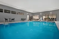 Holiday Inn Express & Suites CLINTON by IHG
