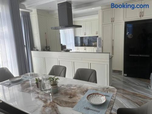 高楼层三卧室公寓