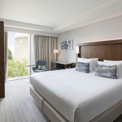 城堡景觀特大床房 牛津市中心萬怡酒店優惠