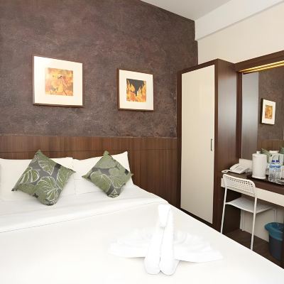 豪華大床房（無窗） KL威斯特瑞中央飯店優惠