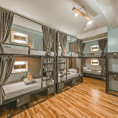 Outpost Hostel - Coron - Adults Only