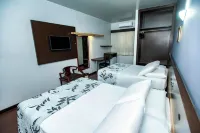 Hotel 365