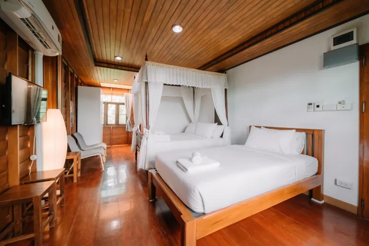 ห้องสุพีเรียร์สำหรับสามท่านพร้อมวิวสวนหย่อม