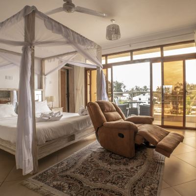 Deluxe Studio Jumeirah Beach Front Apartments Promo Code