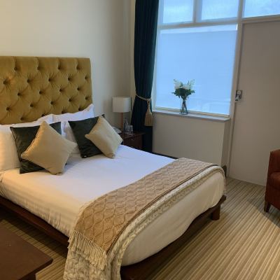 Small Double with Power Shower Forest Hotel Promo Code