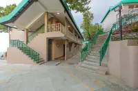 Sterling Mussoorie Hotel di 