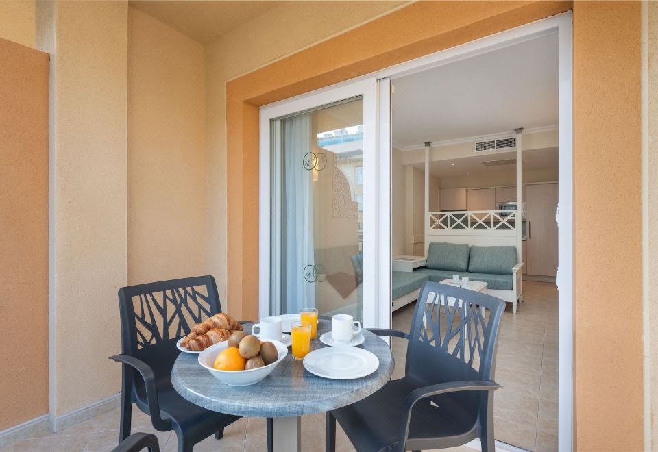 一卧室公寓（带阳台）