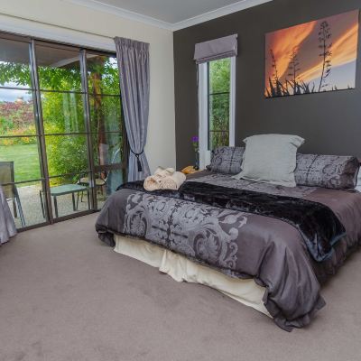 Deluxe Double Room, 1 Bedroom, Patio, Garden View The Summit Lodge Promo Code