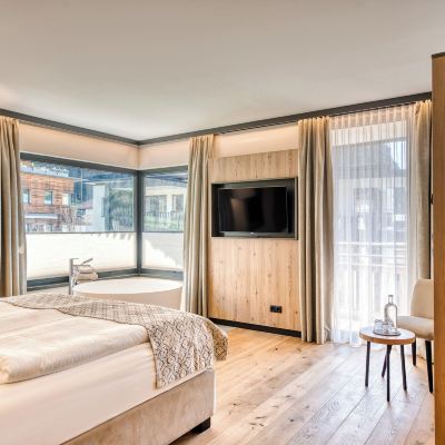 Superior Panorama Suite with Balcony Hotel Habicher Hof Promo Code