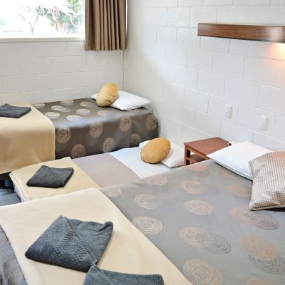 Family Twin Room, 1 Bedroom, Non Smoking, Private Bathroom Byer Fountain Motor Inn Promo Code