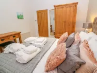 1 Lake View Hotels in Looe