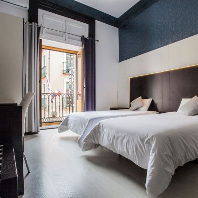 Superior Double Room Alhambra Suites Promo Code