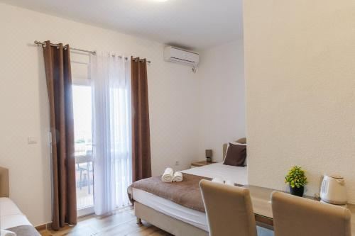 一室房（带阳台）