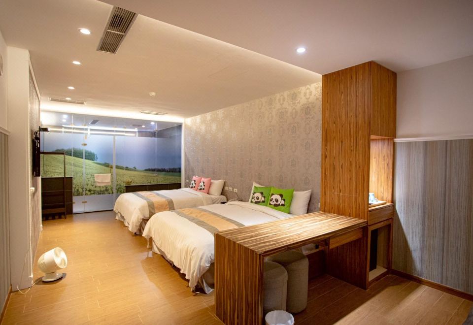 Deluxe Family Room
