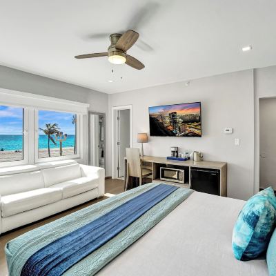 Deluxe King Room-Oceanfront Hotel Sheldon Promo Code