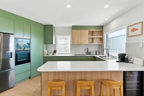 Unit 2 Beach Gallery Apartment