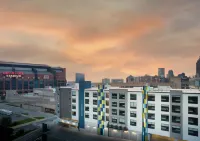 Tru by Hilton Indianapolis Downtown Hotels in 