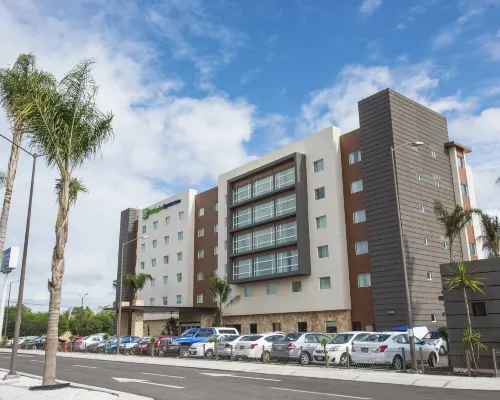 Holiday Inn Express & Suites CELAYA by IHG Hotels in Celaya