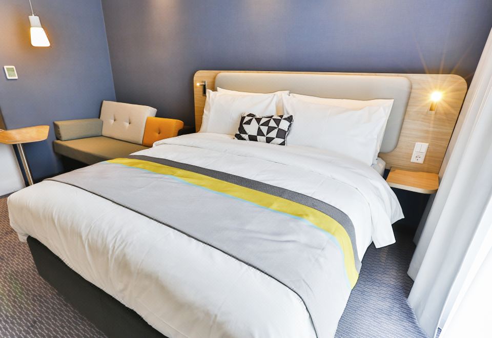 Holiday Inn Express KARLSRUHE - CITY PARK by IHGStandard Room With Double Bed And Sofa Bed