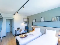 Ibis Guimaraes Centro Hotel a 