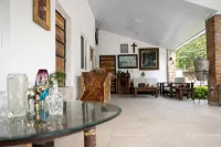 amalfi surf lodge