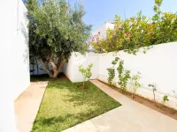 Tr s Charmante Villa Avec Piscine 5mn de la Mer Hôtels à : 