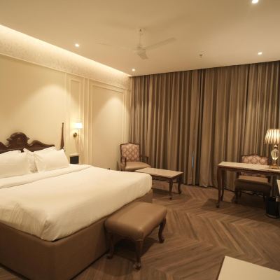 Club Room Regent Park Hotel Promo Code