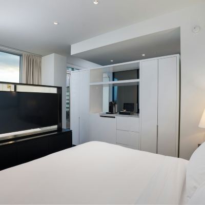 Junior Suite, 1 King, City View, Top Floor The Laura Hotel, Houston Downtown, Autograph Collection Promo Code