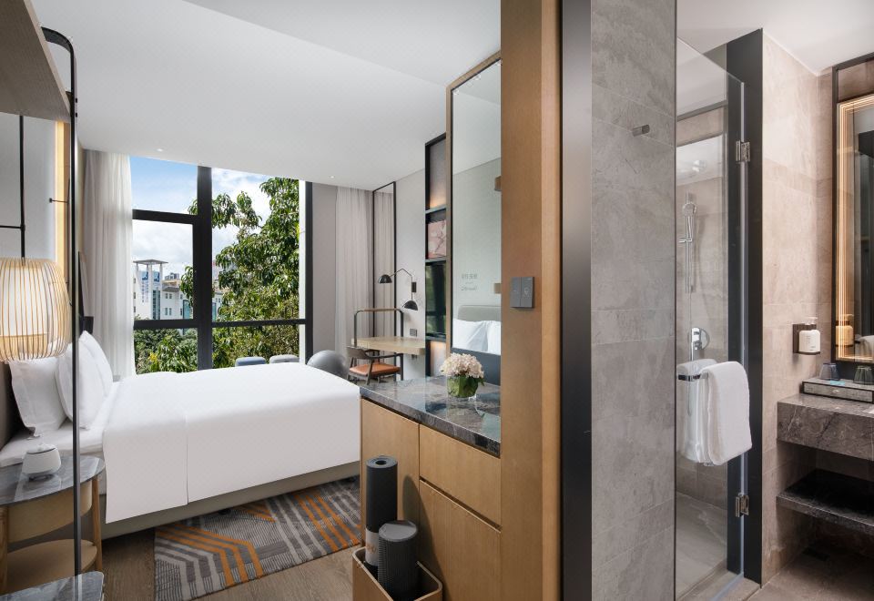 EVEN Hotel Shenzhen Nanshan, an IHG Hotel1 King Standard City View