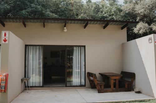 双人房（带独立浴室）