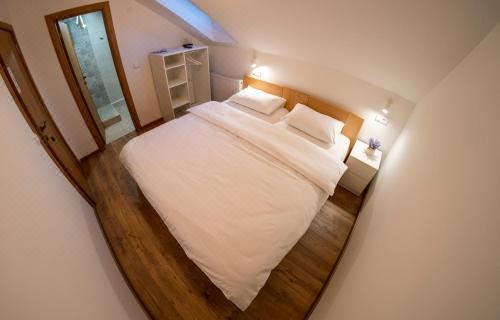 双床房（带独立浴室）