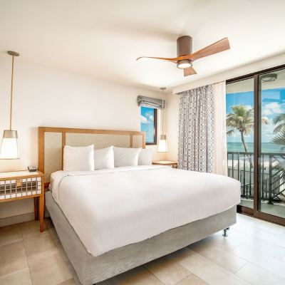 King Suite with Ocean View-Disability Access