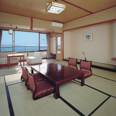 4th-5th Floors, 12.5 Tatami [Japanese Room] [Non-Smoking] [Ocean View] 活魚の美舟 クーポン