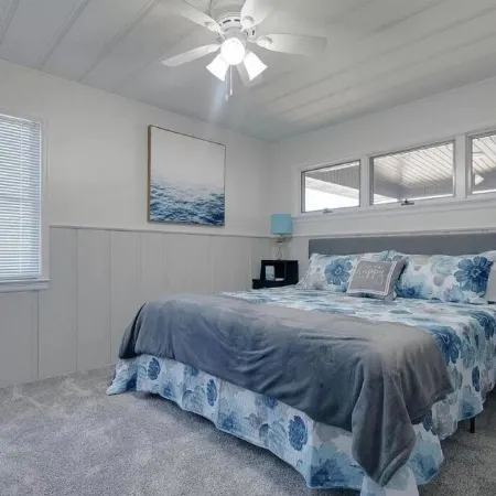 Lake Norfork View & Access in a Spacious Oasis, Sleeps 14, Near Mountain Home! Отели в г. Бакстер