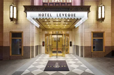 Hotel LeVeque, Autograph Collection Ξενοδοχεία στην πόλη 