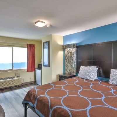 Standard King Driftwood Beach Motel Promo Code