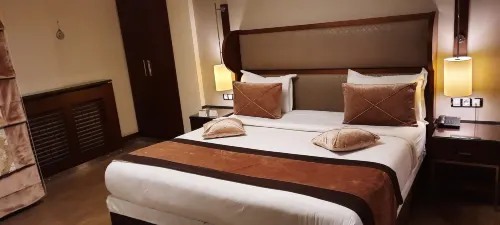 فندق أزديف