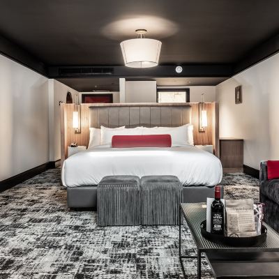 Gilded King Bottleworks Hotel Promo Code