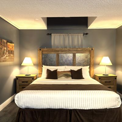 Deluxe King Apartment Riviera Plaza & Conference Center Vernon British Columbia Promo Code