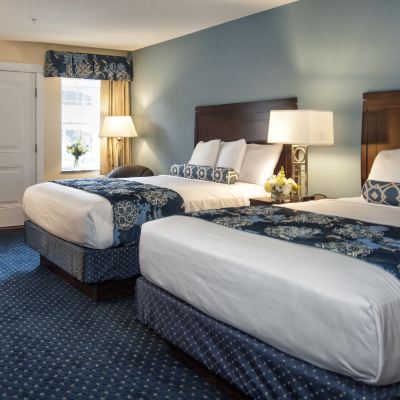2 Queen Beds, Deluxe Room, Non-Smoking Bar Harbor Manor Promo Code